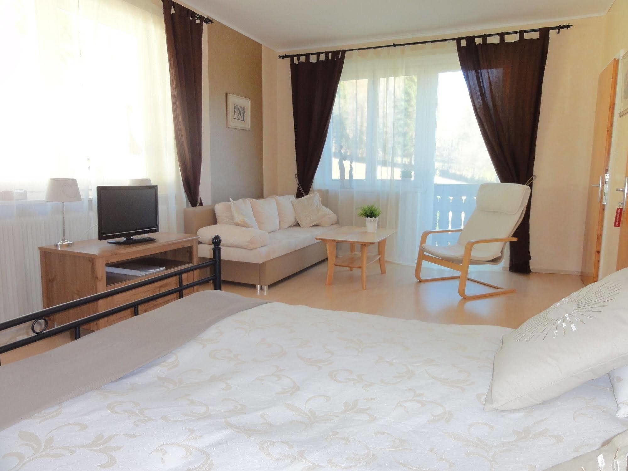 Pension Adlerhorst ستيندورف ام أوسياخ المظهر الخارجي الصورة